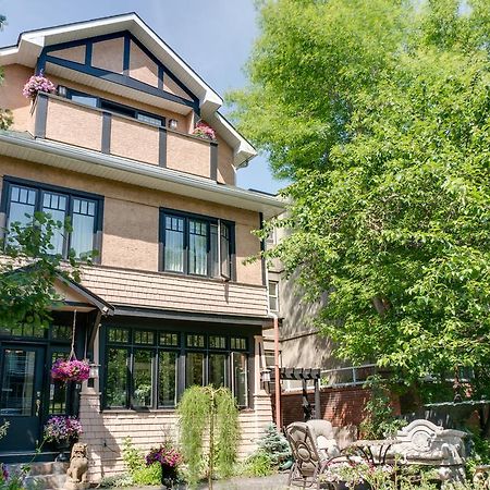 Calgary Westways Guest House Eksteriør bilde