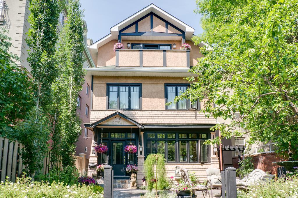 Calgary Westways Guest House Eksteriør bilde