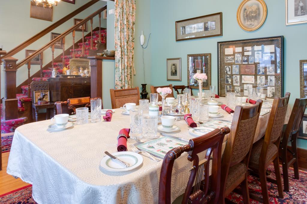 Calgary Westways Guest House Eksteriør bilde