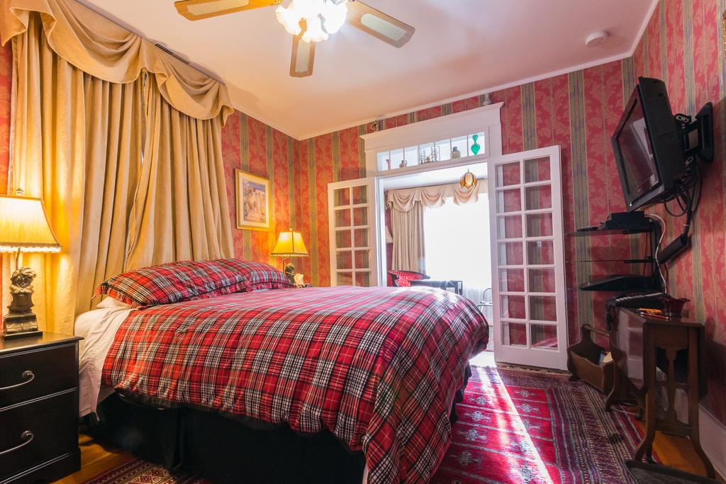 Calgary Westways Guest House Eksteriør bilde