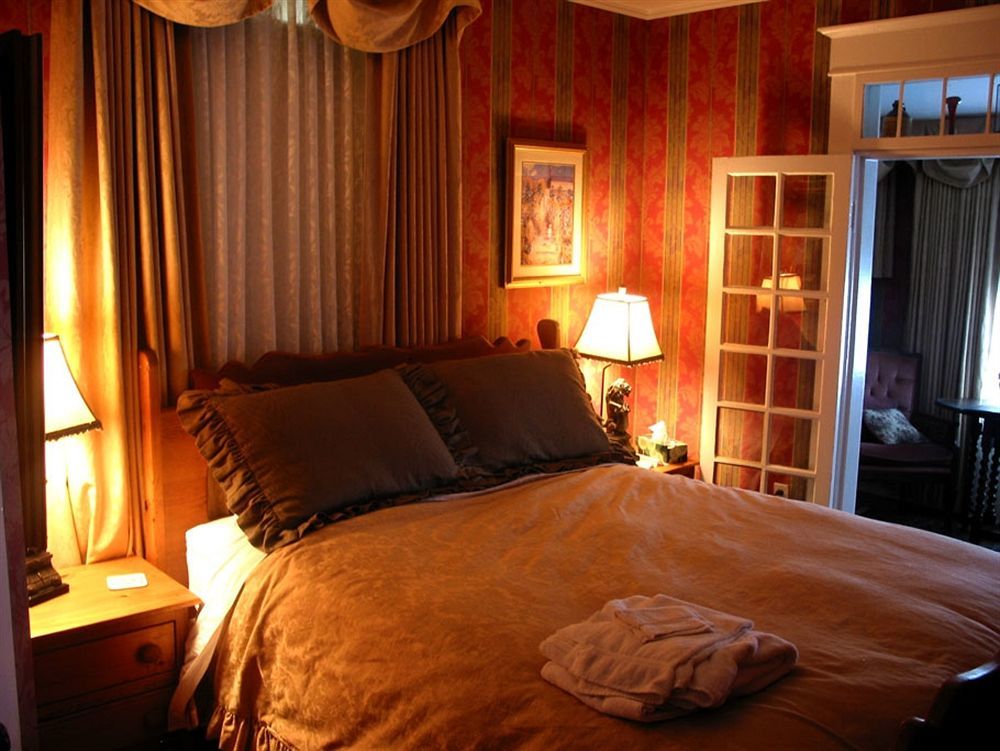 Calgary Westways Guest House Eksteriør bilde
