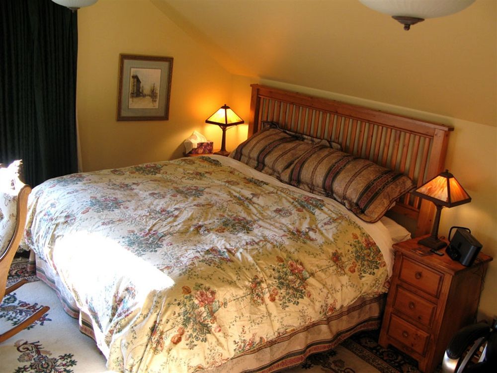 Calgary Westways Guest House Eksteriør bilde