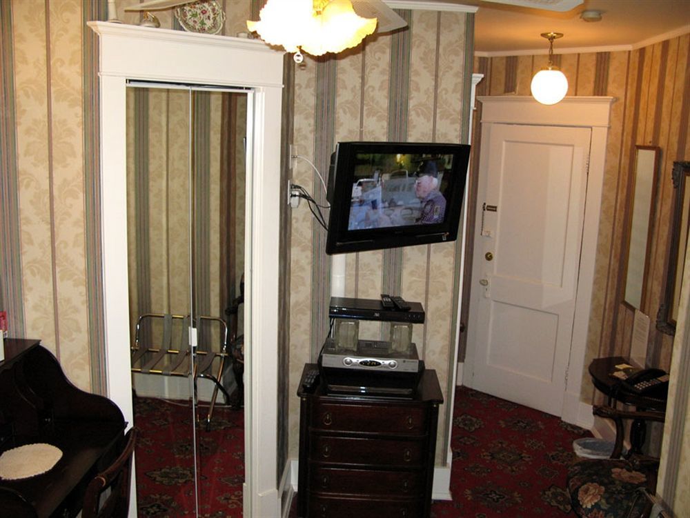 Calgary Westways Guest House Eksteriør bilde